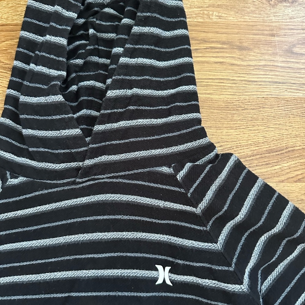 Boy’s Lot HURLEY & Volcom Size 8-10 Years - Picture 6 of 16